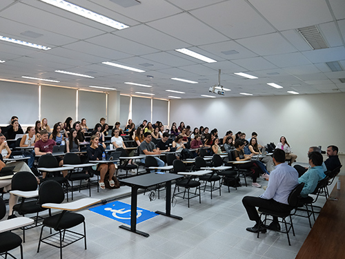 Roda de Conversa na FACISB aborda diversidade religiosa e saúde